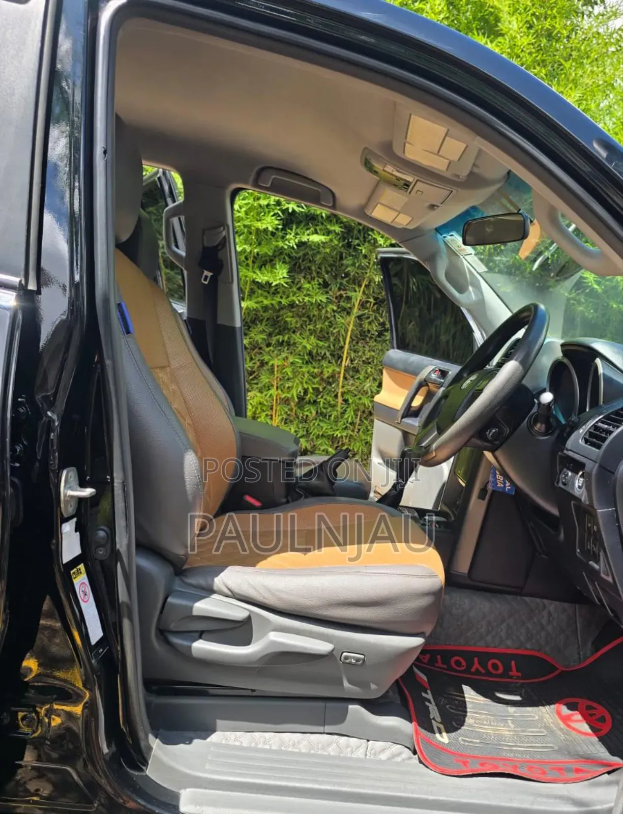 Toyota Land Cruiser Prado 2011