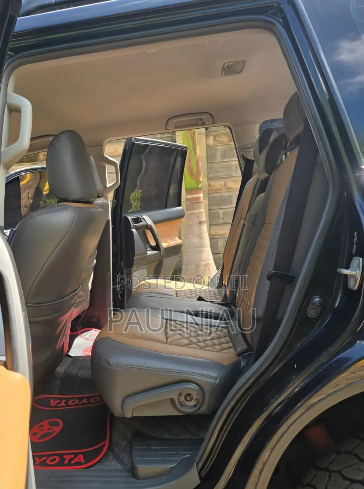 Toyota Land Cruiser Prado 2011