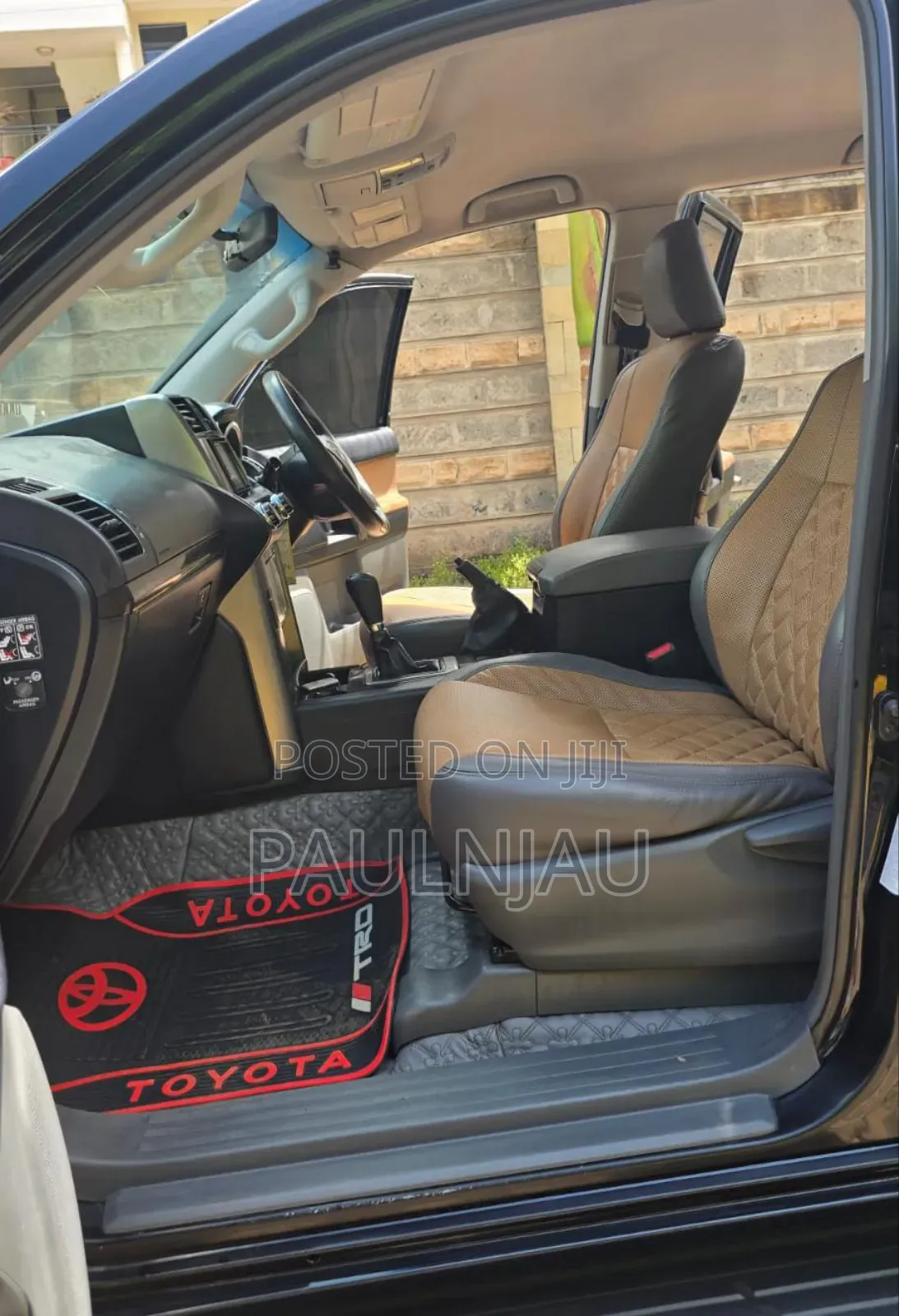 Toyota Land Cruiser Prado 2011