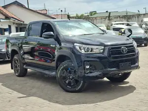 Toyota Hilux 2019 Black