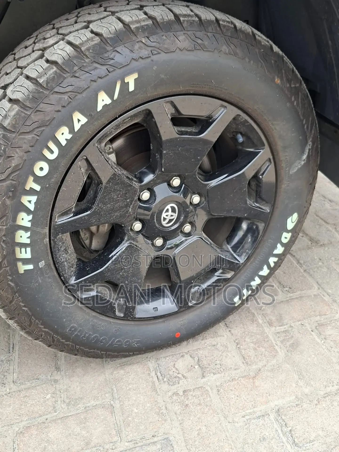 Toyota Hilux 2019 Black