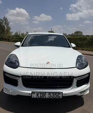 Porsche Cayenne 2015 White
