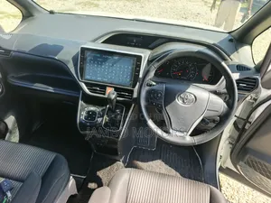 Toyota Voxy 2020 White