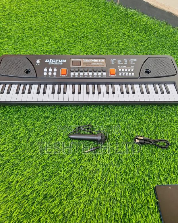 61-Keys Multifunctional Electronic Organ Children Toy With Microphone - main view