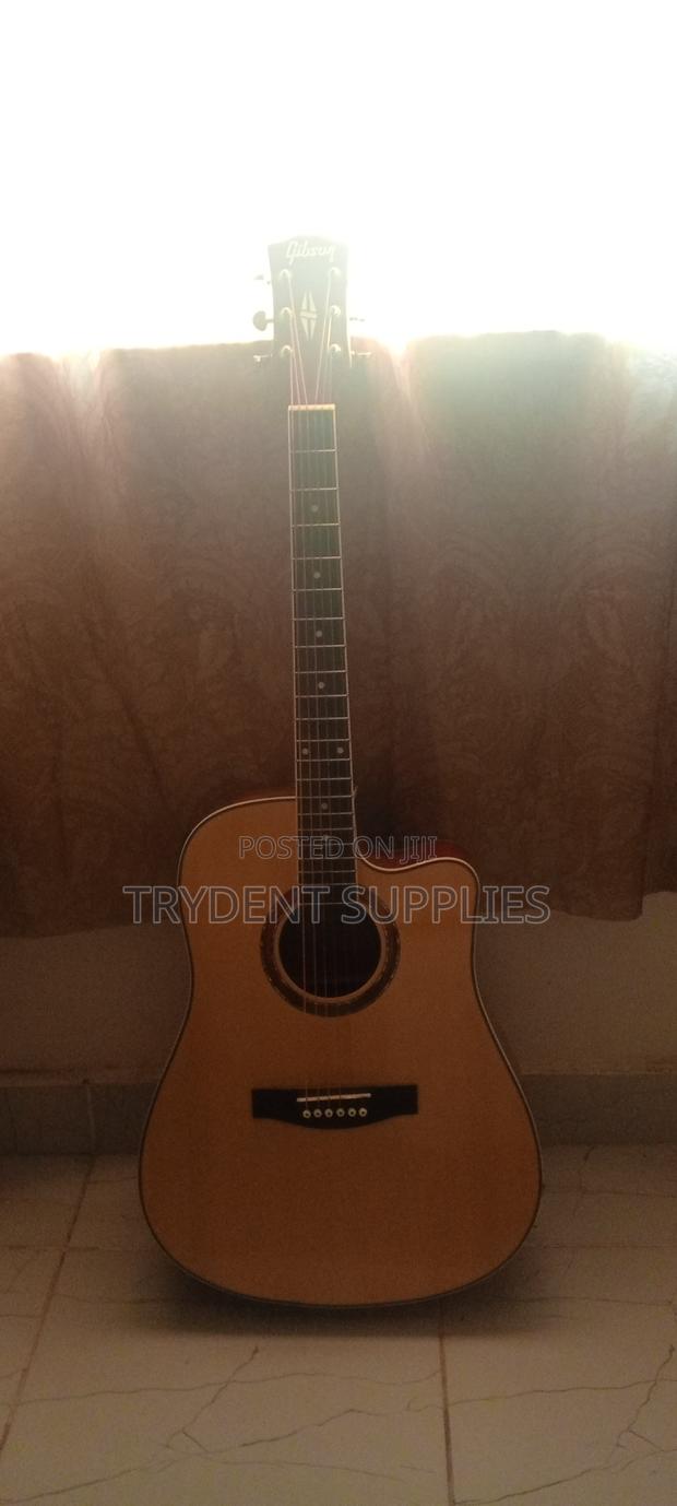 Gibson Semi Acoustic Guitar 41"