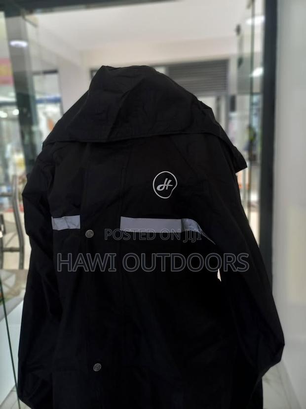 Split Rain Suit – Waterproof, Reflective All-Weather Coverage - thumbnail 2