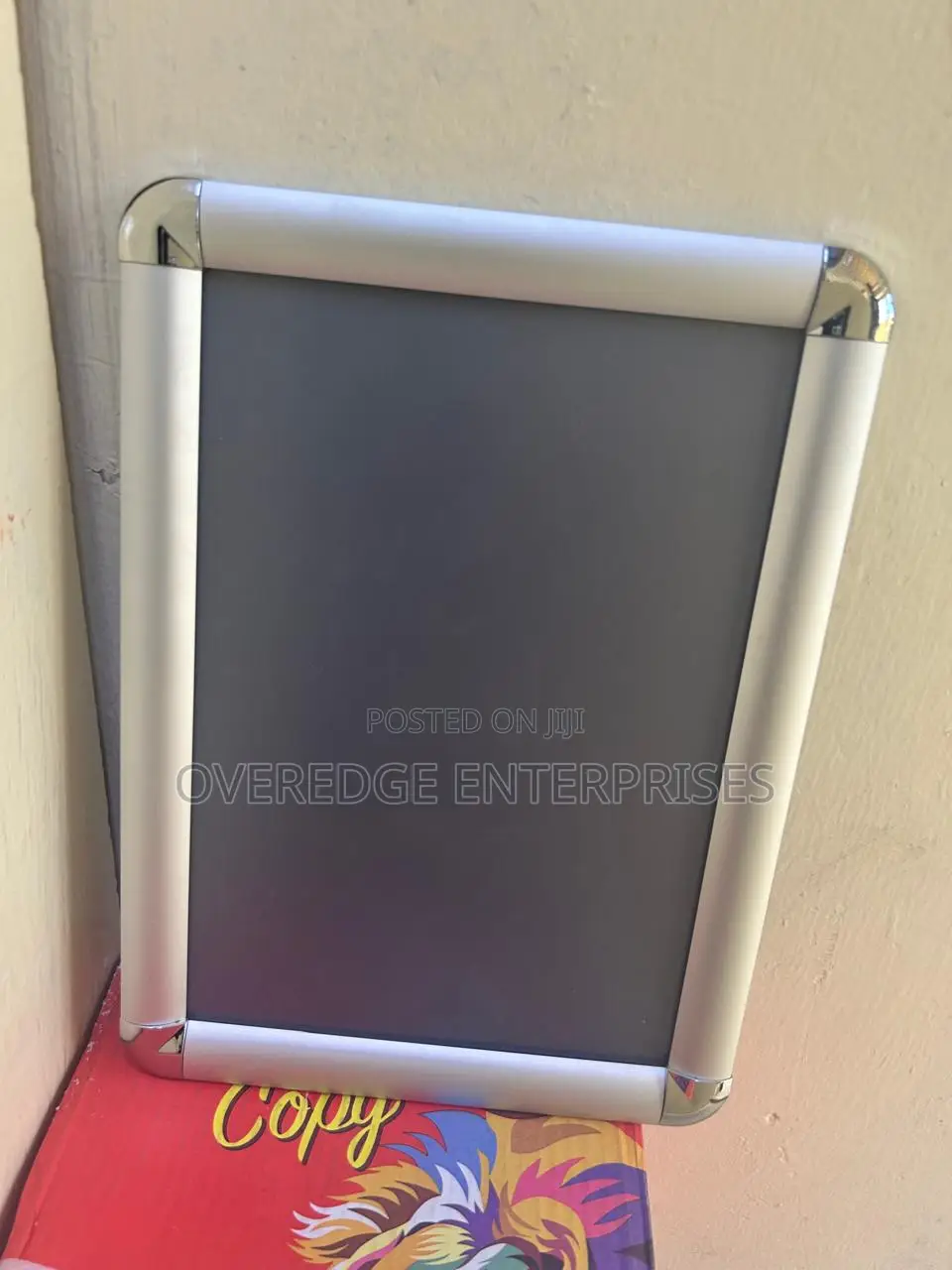 Snap Frames for Offices