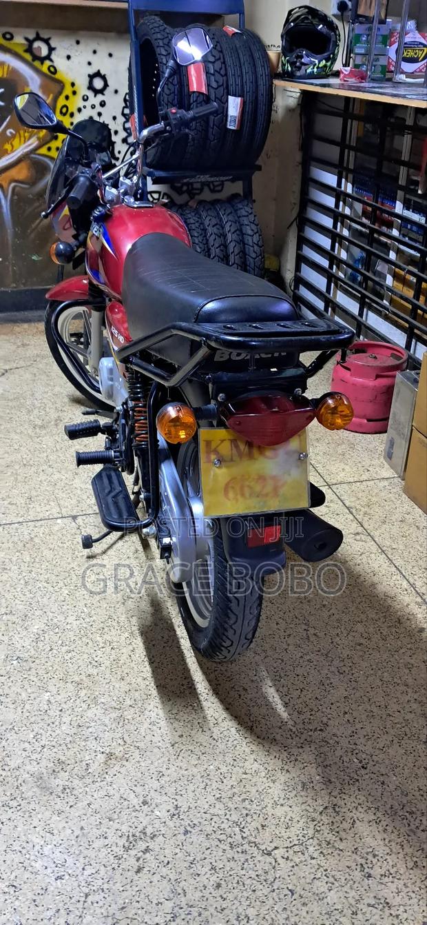 Bajaj Boxer 125 2025 Red - thumbnail 4