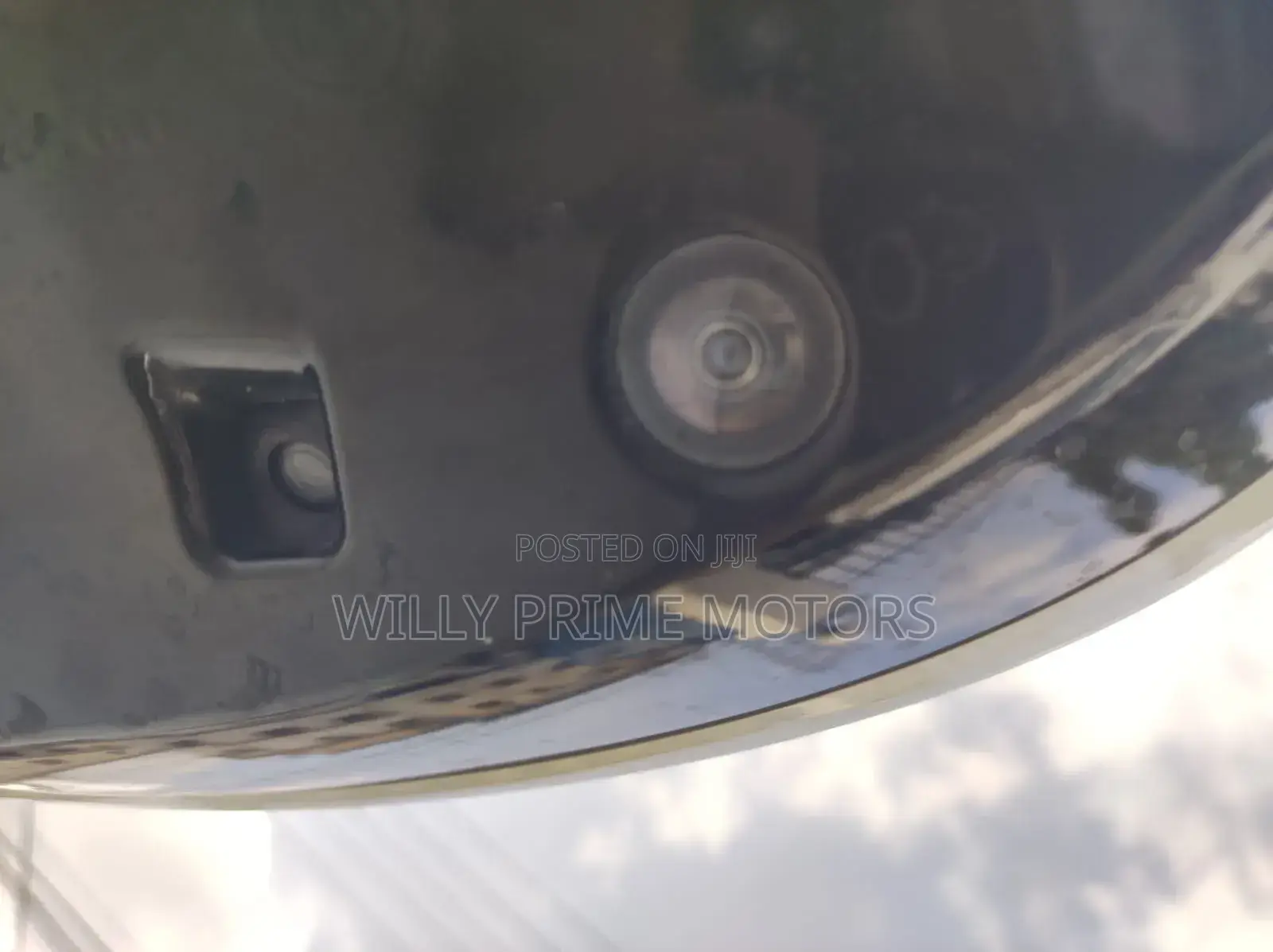 Lexus LX 570 AWD 2019 White