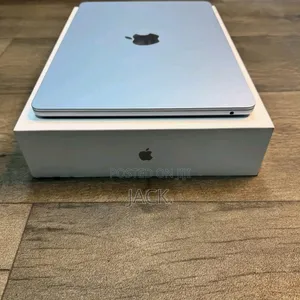 Laptop Apple MacBook Air 2025 M4 13-inch 16GB Apple M4 SSD 512GB