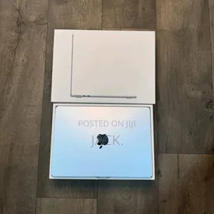 Laptop Apple MacBook Air 2025 M4 13-inch 16GB Apple M4 SSD 512GB