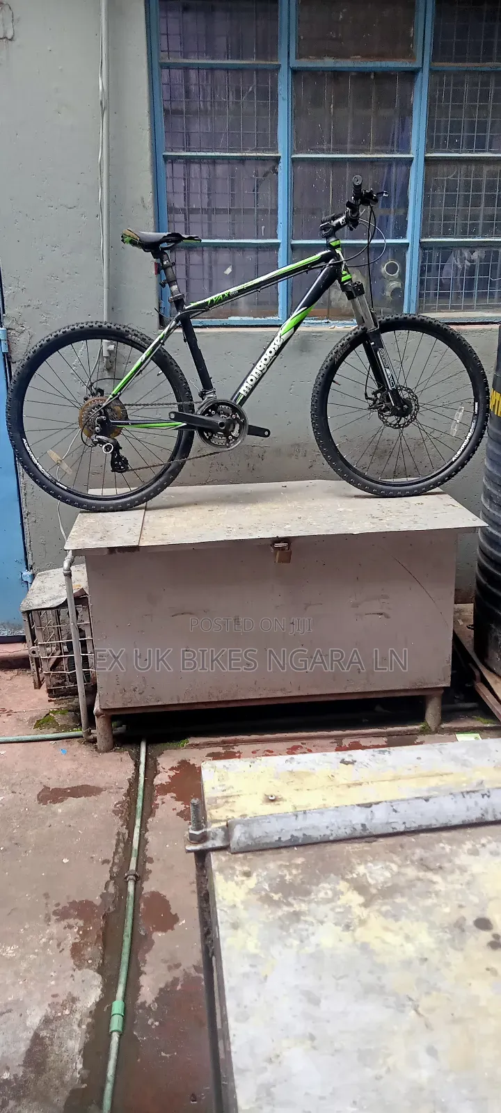 Ex Uk Size 26 Aluminum Mongoose Mountain Bike 24speed