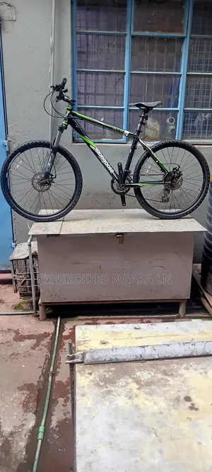 Ex Uk Size 26 Aluminum Mongoose Mountain Bike 24speed