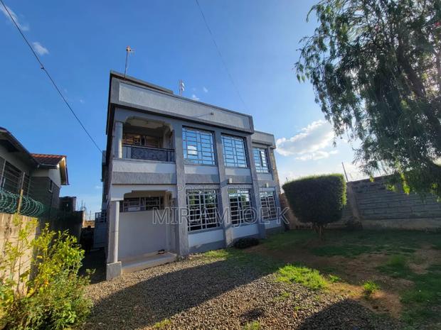 3bdrm Maisonette in Muigai In, Kenyatta Road / Theta for rent