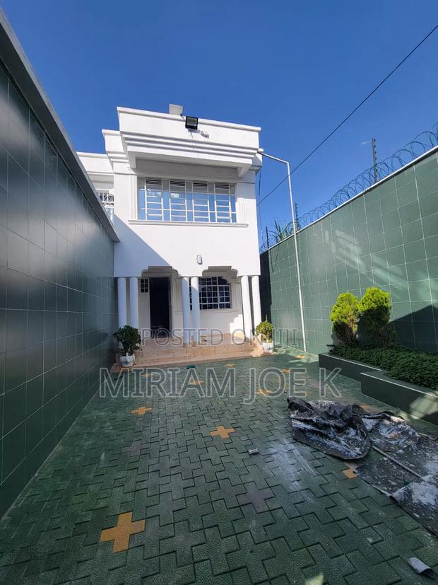 3bdrm Maisonette in Muigai In, Kenyatta Road / Theta for rent