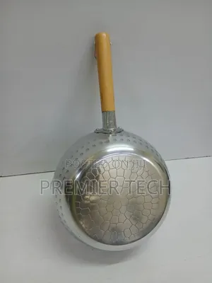*Stainless Steel Sufuria//Snow// Milk Cookware With Wooden Handle