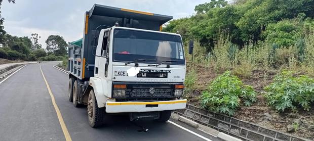 Ashok Leyland 2518