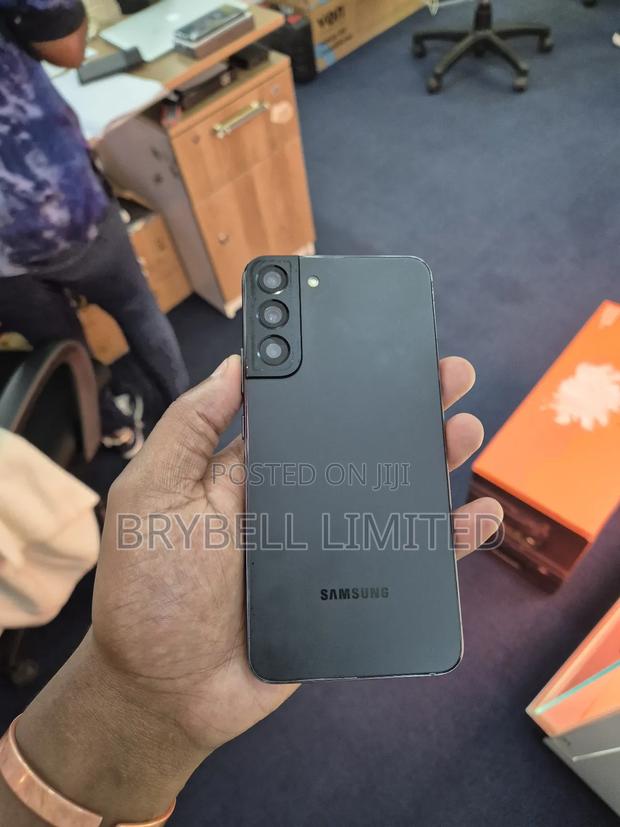 Samsung Galaxy S22+ 5G 256 GB Black - thumbnail 6