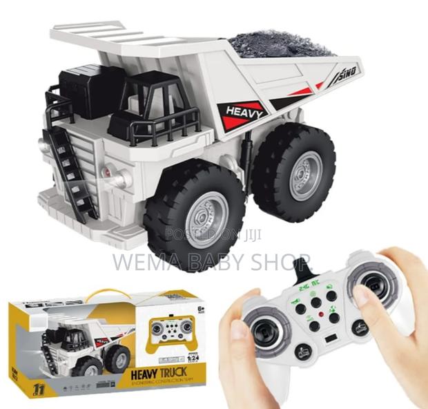 Remote-Controlled 2.4ghz Rechargeable Dumping Truck With Light Sound