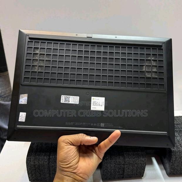 Laptop HP Omen 16 16GB Intel Core i9 SSD 1T - thumbnail 3
