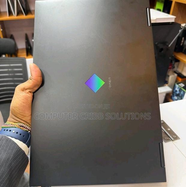 Laptop HP Omen 17 16GB Intel Core i7 SSD 1T - thumbnail 4