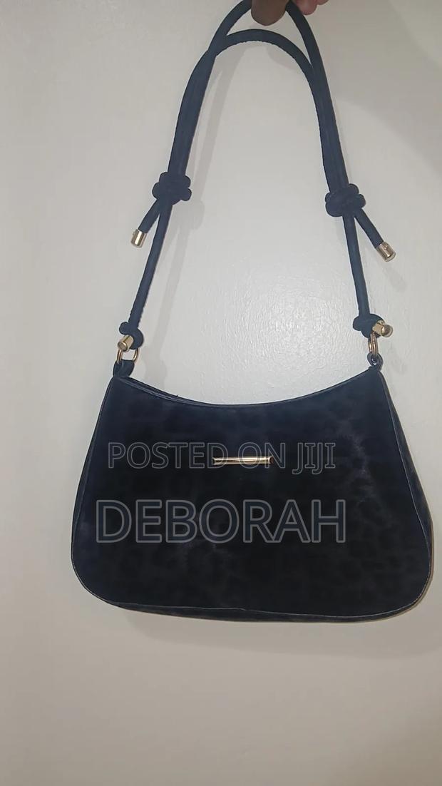 Shoulder Bags - thumbnail 4