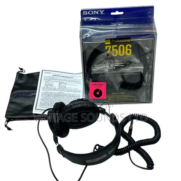 Sony MDR-7506 Headphones: The Headphones That Outlast Every Trend