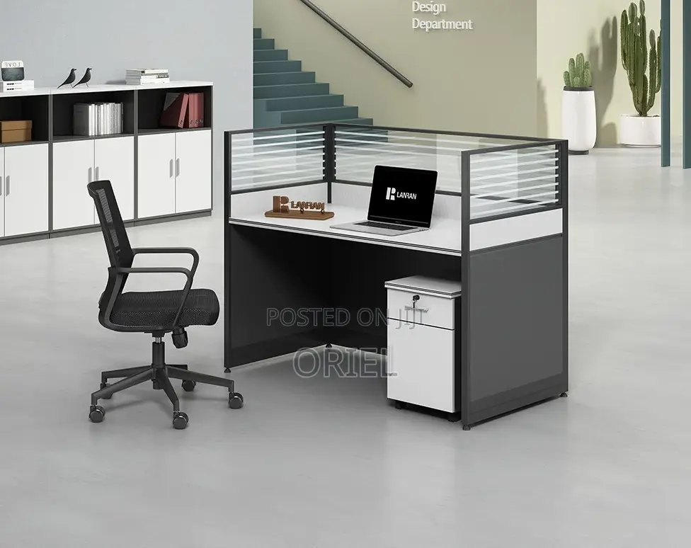 Office Workstation: Individual Staff Office Workstation Desk