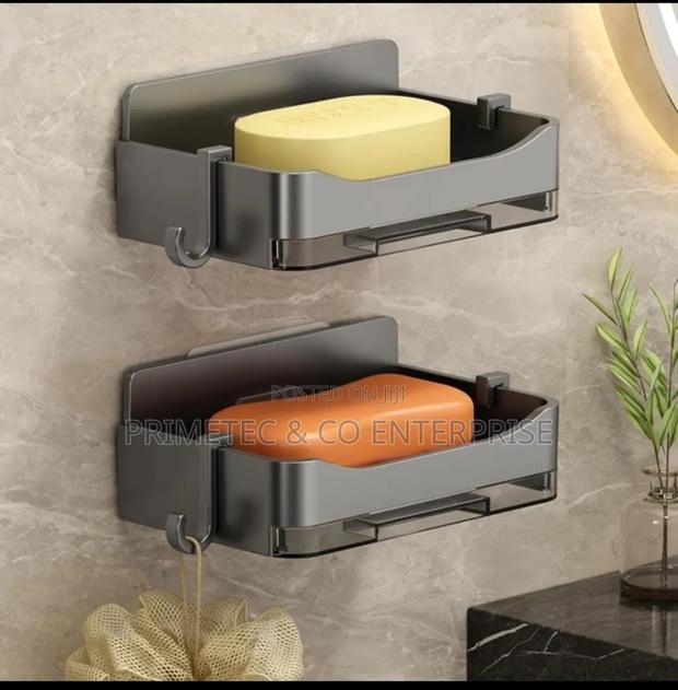 Cute Soap Holder With Hooks and Draining Tray