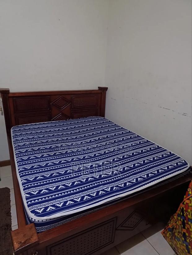 5x6 Queen Size Hardwood Bed Plus Moko 5x6 Matress