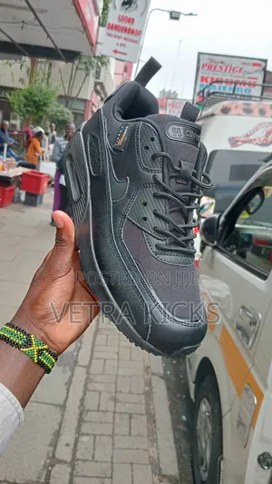 Airmax 90 Black Sneakers