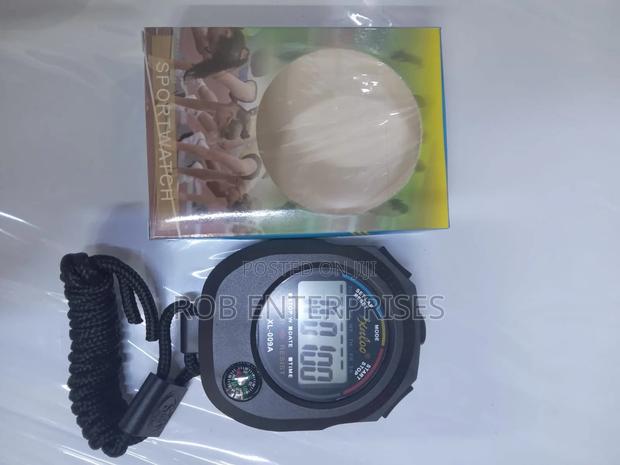 Stopwatch With a Compass - main view