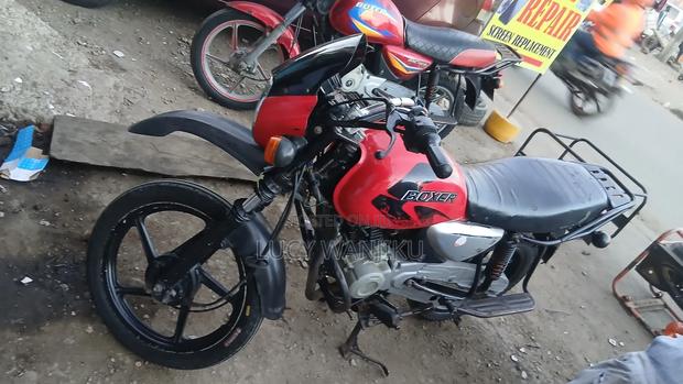 Bajaj Boxer 2017 Red