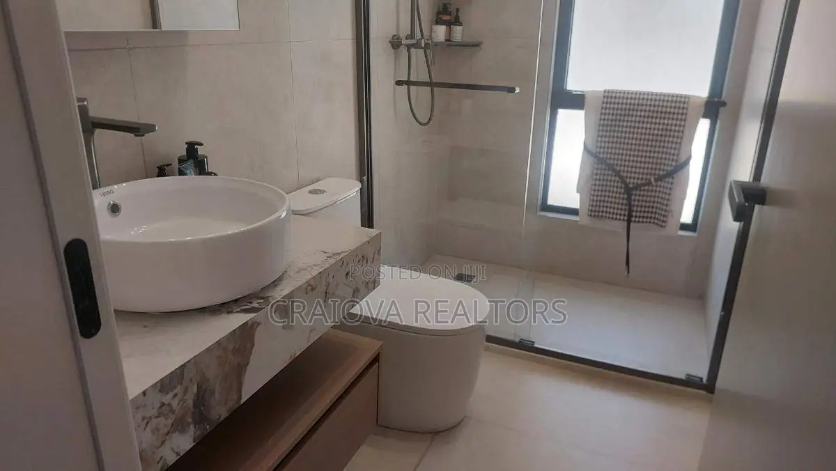 3bdrm Apartment in Muthangari for sale