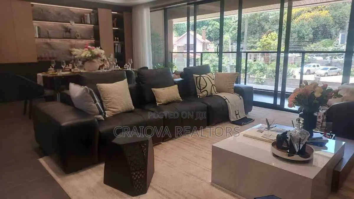 3bdrm Apartment in Muthangari for sale