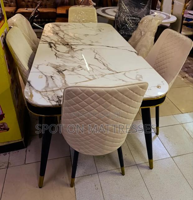 Elegant 6-seater Family Dining Set. Delivery Services Available.