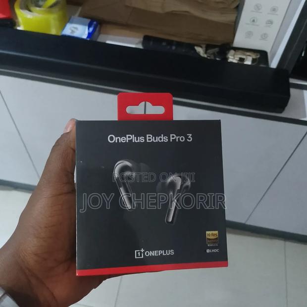 Oneplus Buds Pro 3 Are Premium True Wireless Earbuds - thumbnail 2