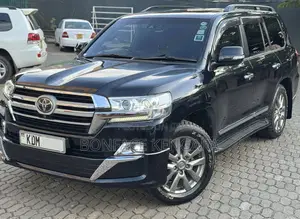 Toyota Land Cruiser 4.6 V8 ZX 2016 Black