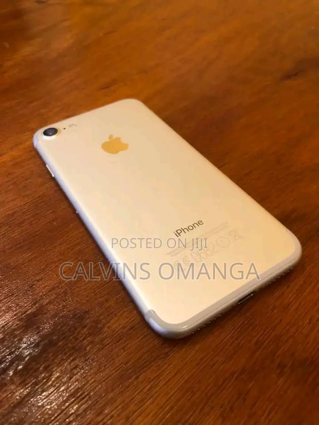 Apple iPhone 6s 64 GB Silver - thumbnail 4