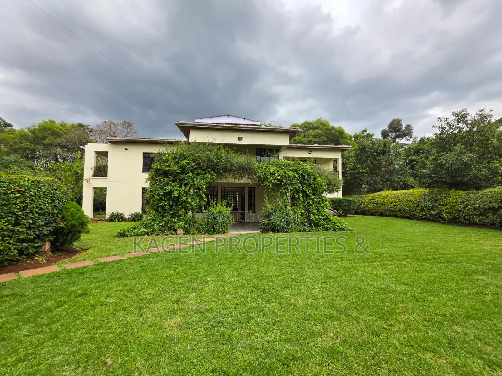 5bdrm Mansion in Karen, Hardy for rent