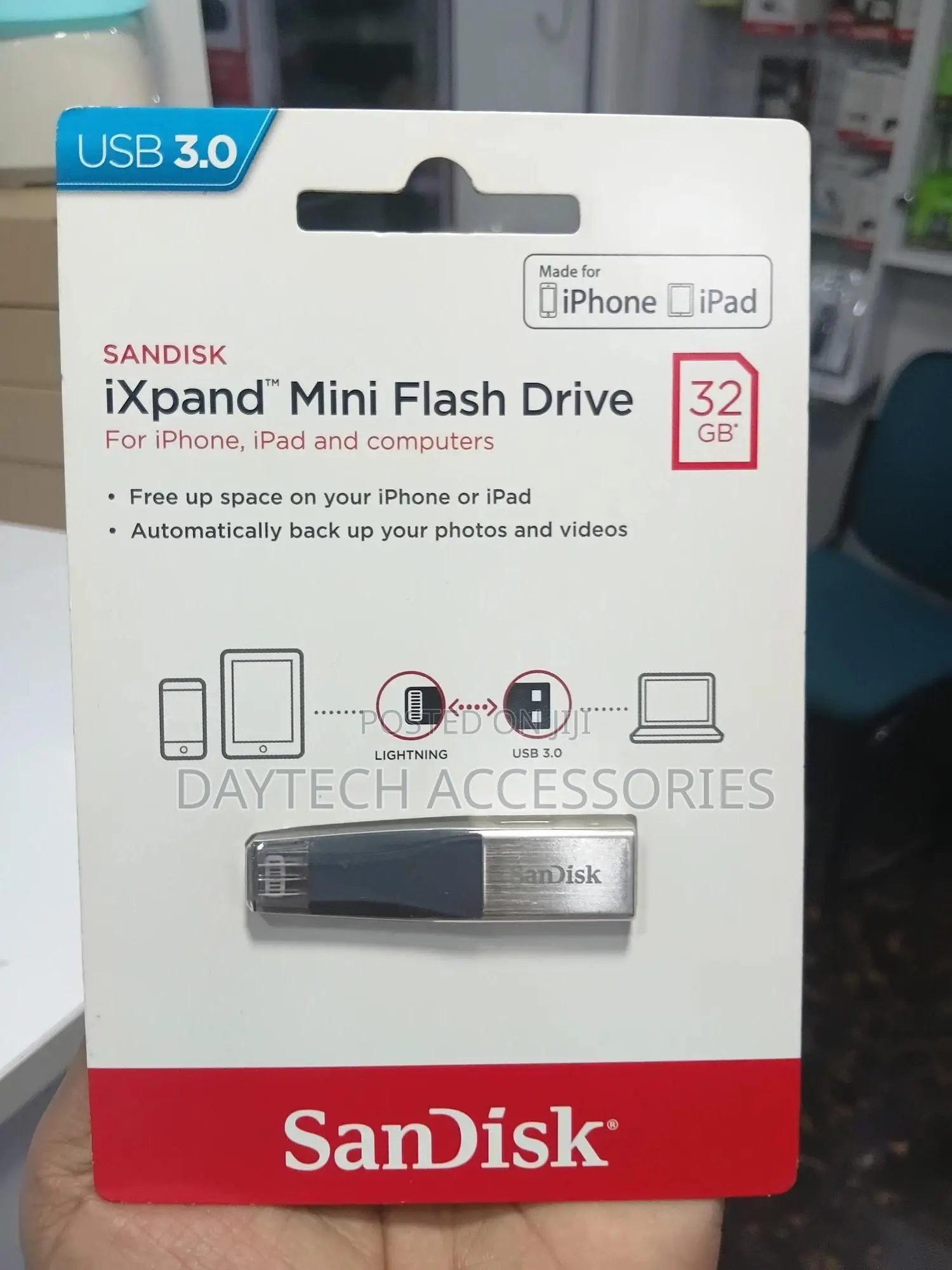 32gb Sandisk Ixpand Mini Flash Drive for iPhones and iPads