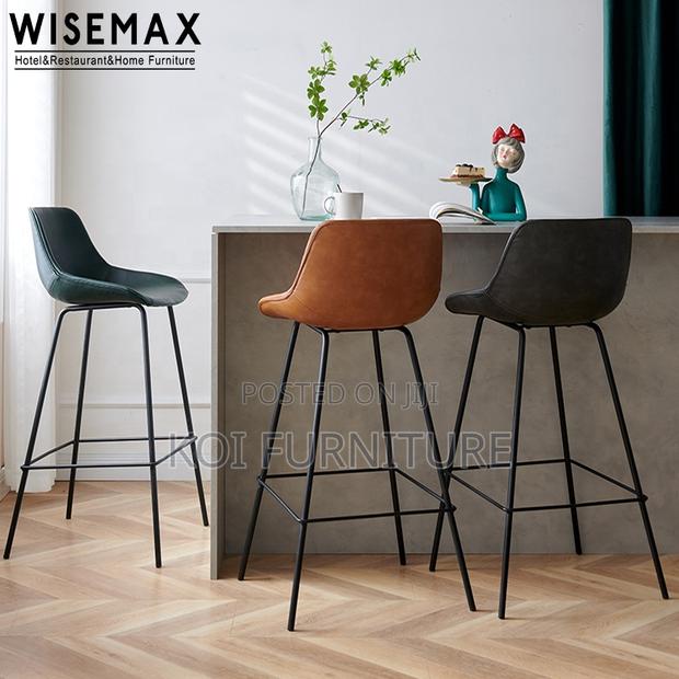 Bar Stool : Vintage Modern Pablo Counter Stool - thumbnail 3