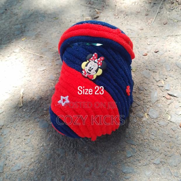 Fluffy Slides and Crocs - thumbnail 10