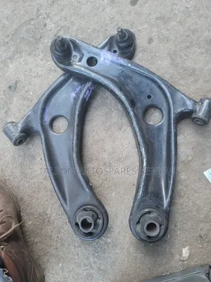 Toyota Vitz Lower Arms Control