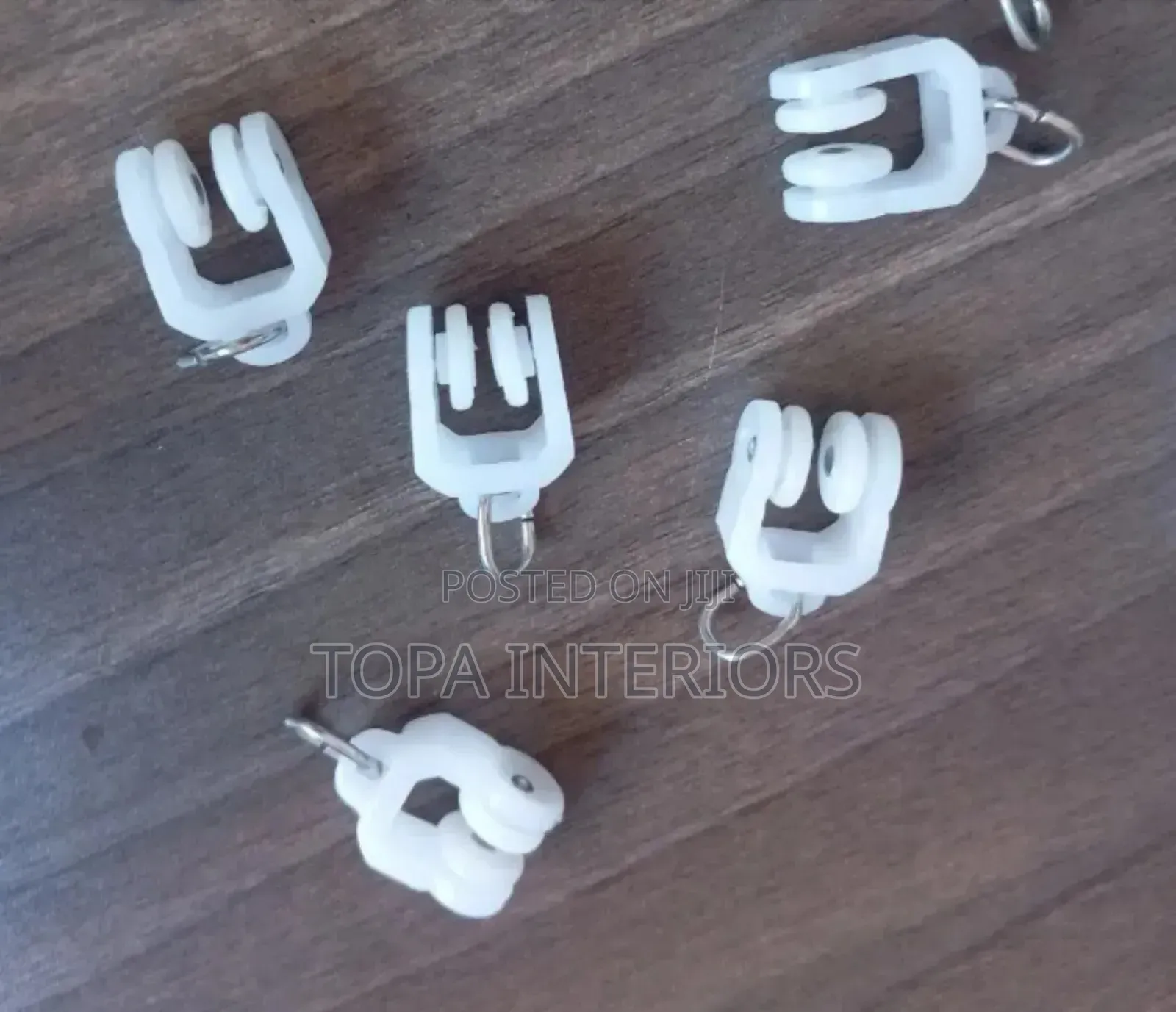 Plastic Silent Curtain Track Curtain Runners for Bendable Rail