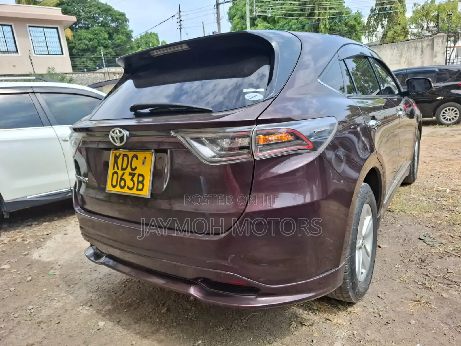 Toyota Harrier 2016 Maroon