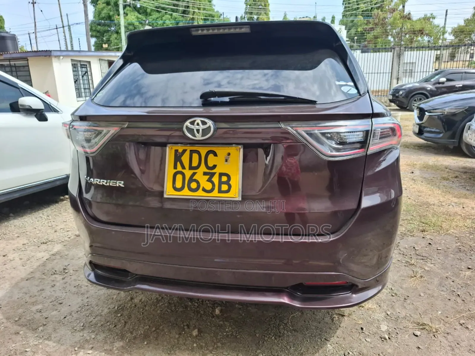 Toyota Harrier 2016 Maroon