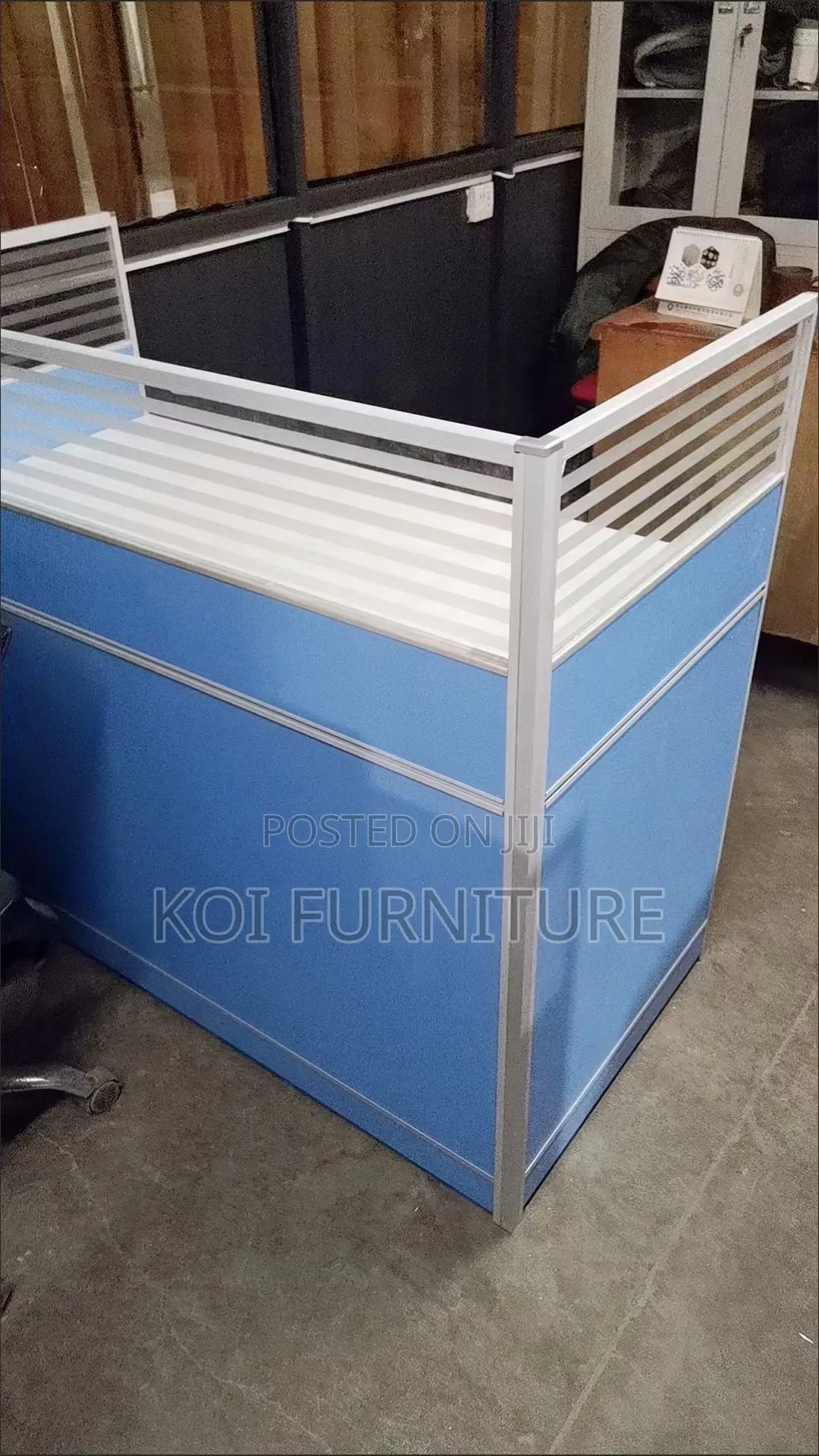 Office Desk : One-Way Office Modular Partition Workstation