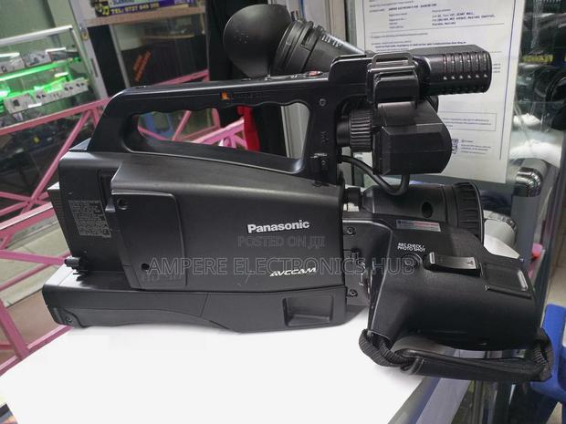 Professional Video Camera for Livestreaming - main view