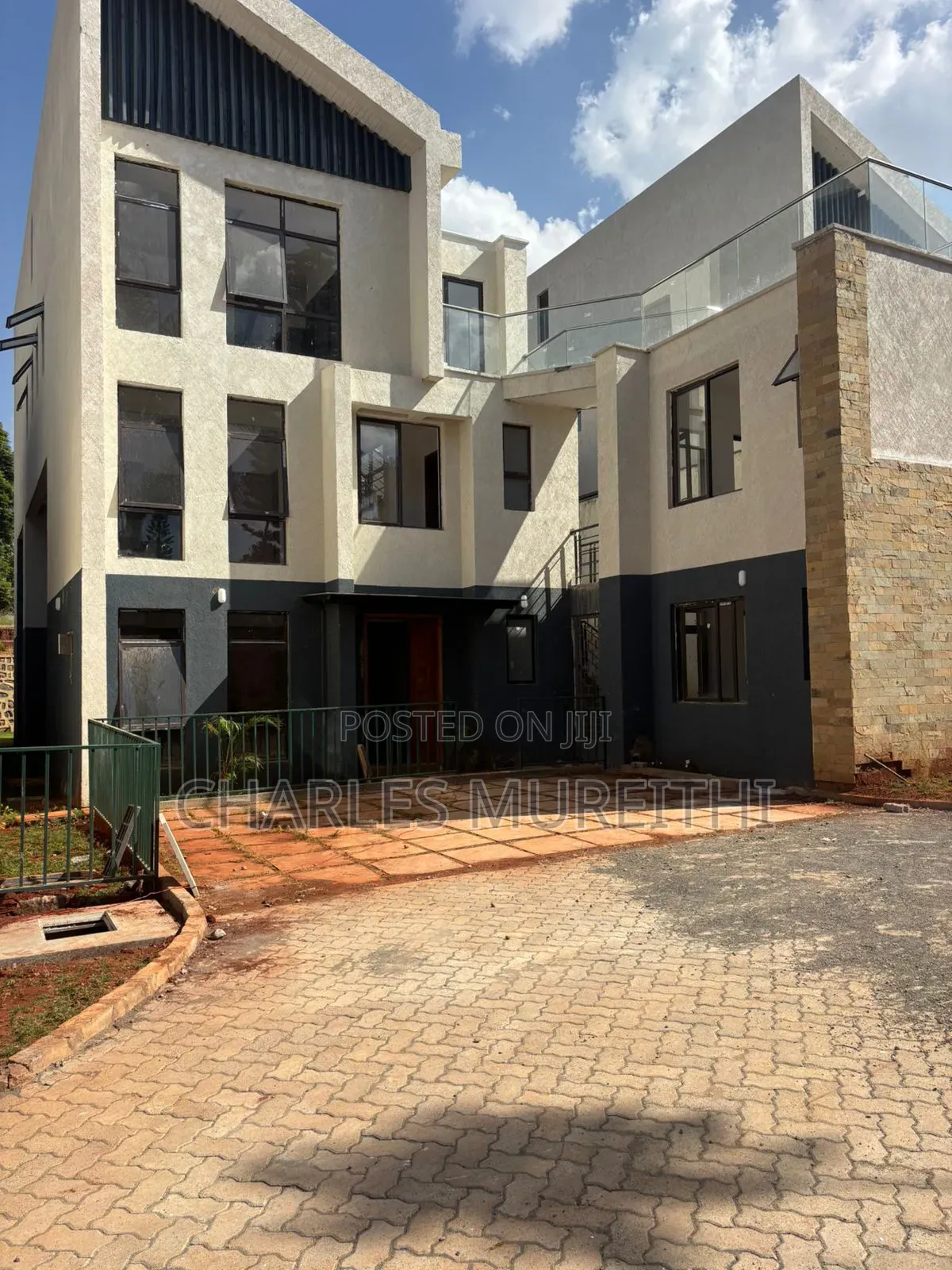 4bdrm Villa in Njathaini, Thindigua/Kasarini for sale
